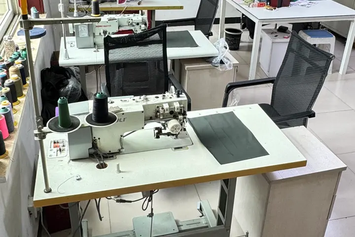 Sample sewing station with pattern designer